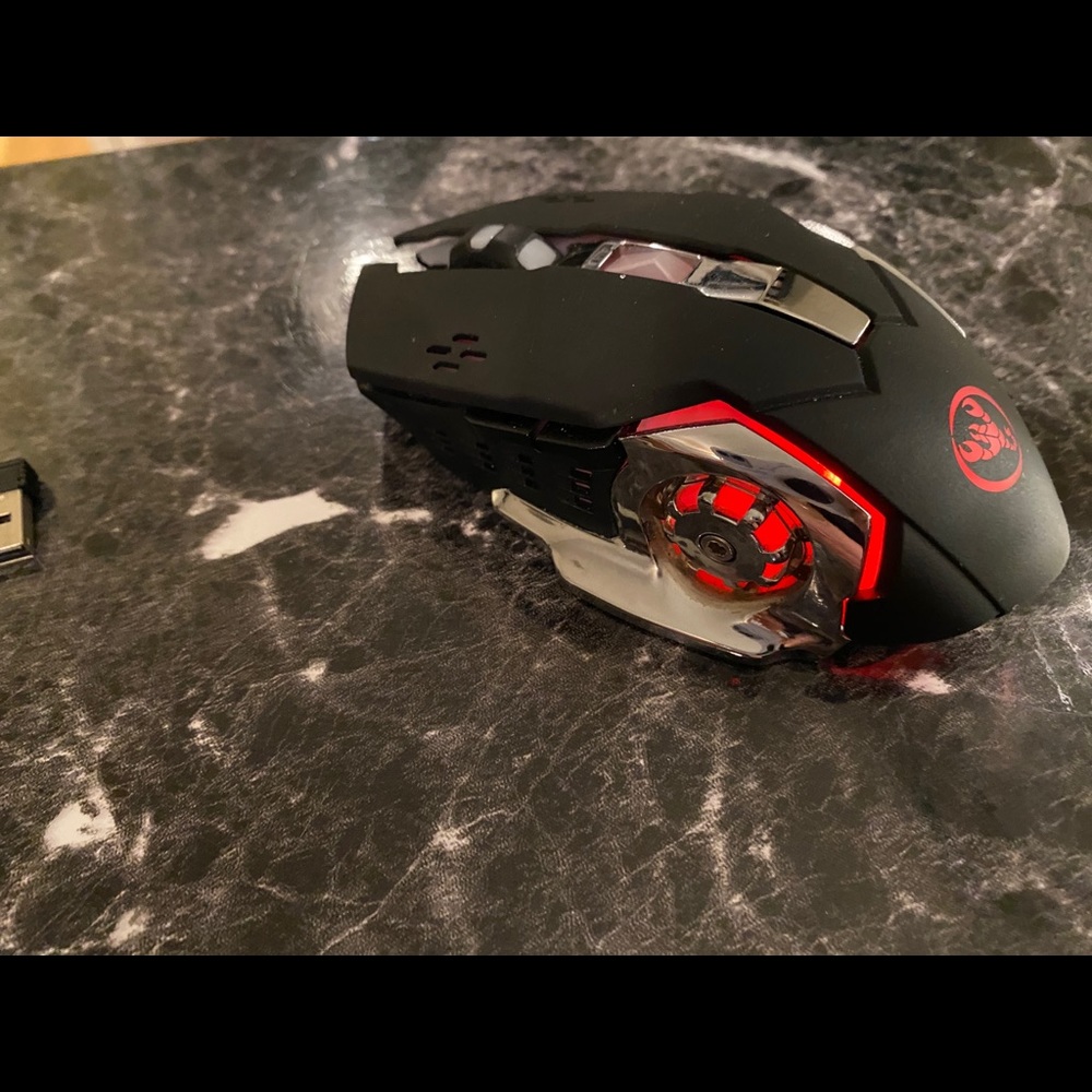 ⚡️ Wireless Color Changing Gaming Mouse ⚡️ - Picture 6 of 12